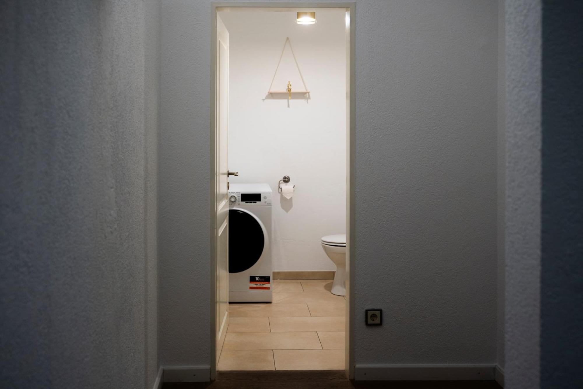 130M2 Loft - Balkon, Smart Tv, Badewanne, Kaffee Lägenhet Rosenheim Exteriör bild