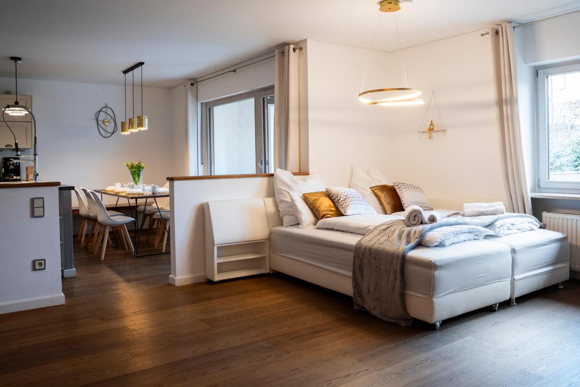 130M2 Loft - Balkon, Smart Tv, Badewanne, Kaffee Lägenhet Rosenheim Exteriör bild